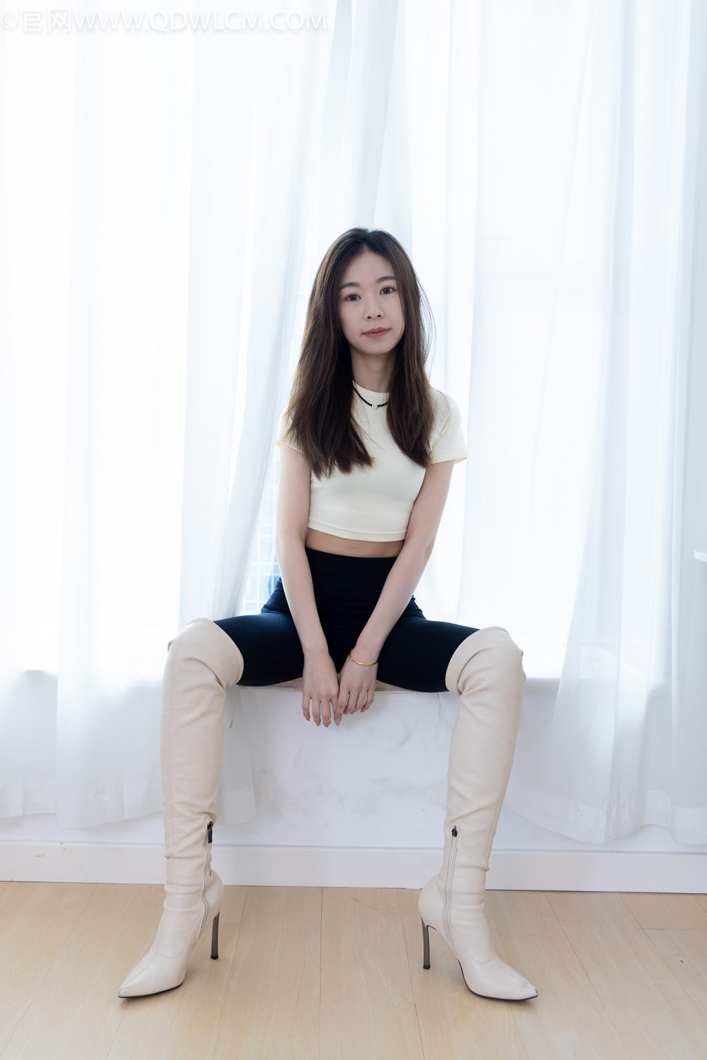 勿恋传媒 NO.2339 婷婷-末班电台 [175P/1V/4.28G] 其它写真-第1张