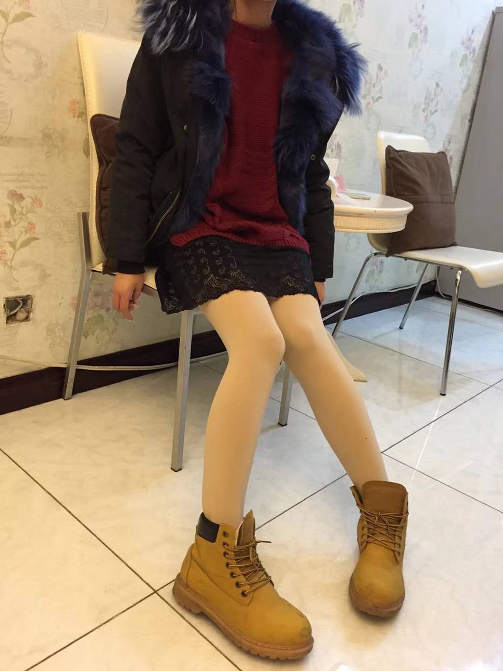 本足摄影-009期 身高170 足40码 吃鸡小姐姐[60P/1V/85MB] 年费专享-第1张