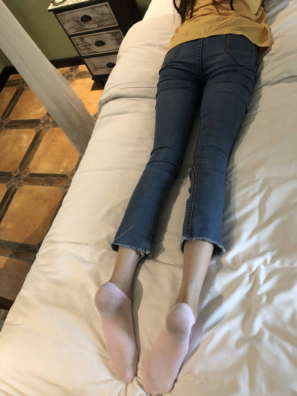 本足摄影-013期 身高171 体重43 足39 兼职网拍模特[78P/2V/550MB] 年费专享-第1张