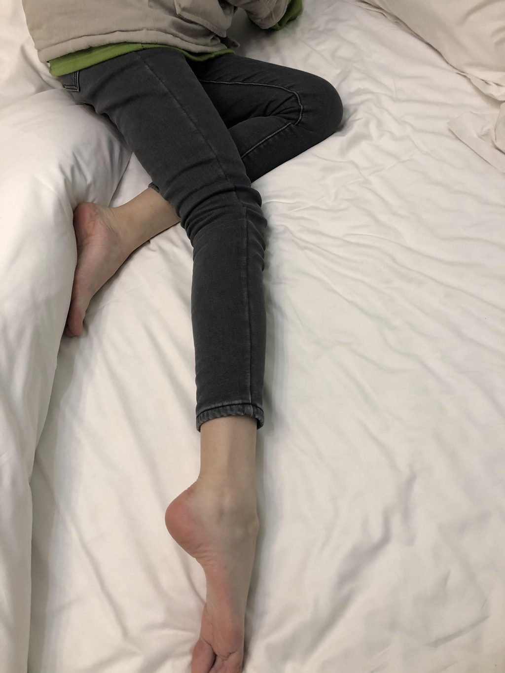 本足摄影-019期 身高173 体重49 足38 舞蹈专业[55P/1V/478MB] 年费专享-第1张