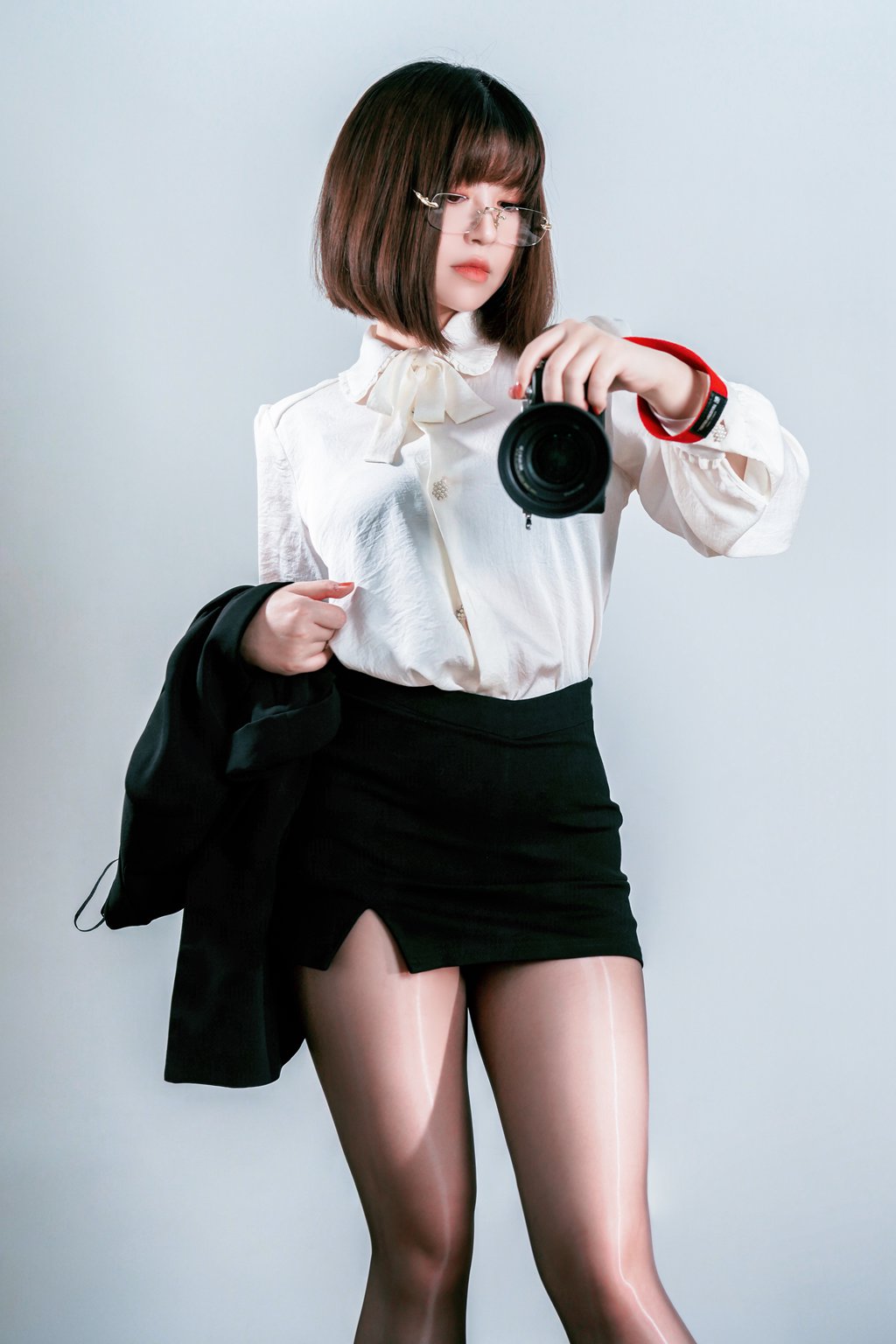 微博人气Coser@半半子 OL自撮 [28P2V-125MB] 网红写真-第1张