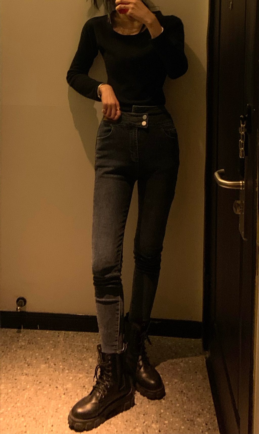 本足摄影-035期 身高172 体重48 足39 服装模特[47P/91MB] 年费专享-第1张