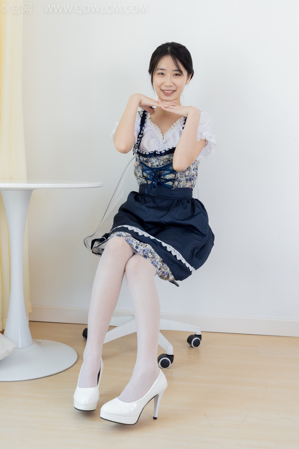 勿恋传媒 NO.2365 菜菜-波西米亚风情 [260P/1V/5.99G] 其它写真-第2张