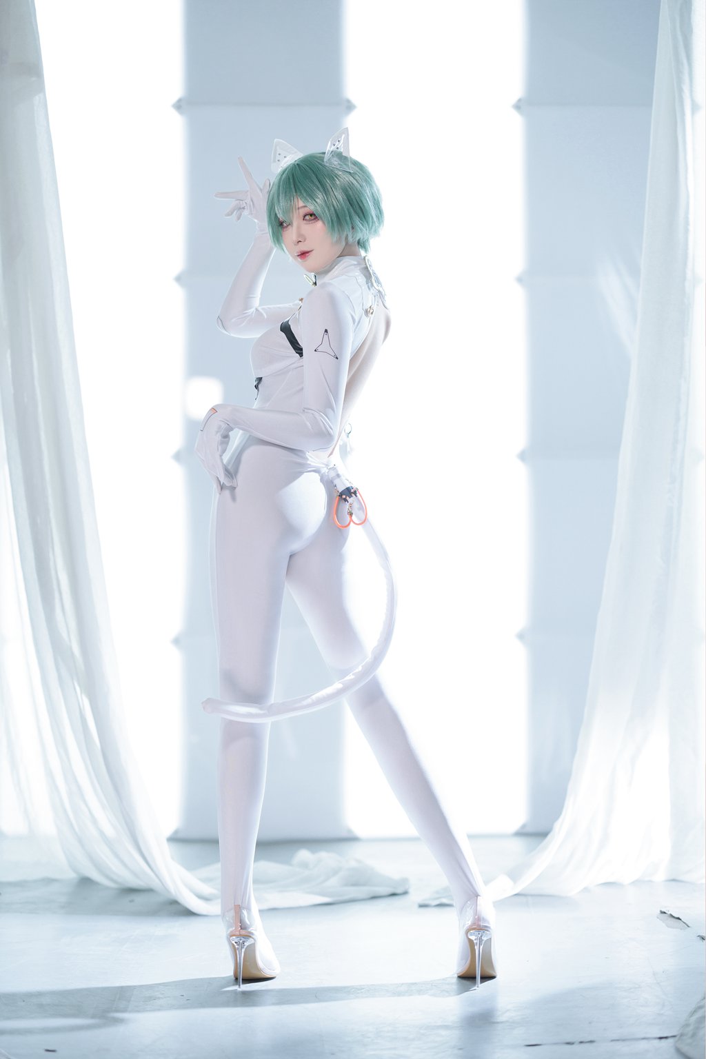 动漫博主@封疆疆 碧蓝航线 纳希莫夫上将[40P-406.1M] 网红写真-第1张