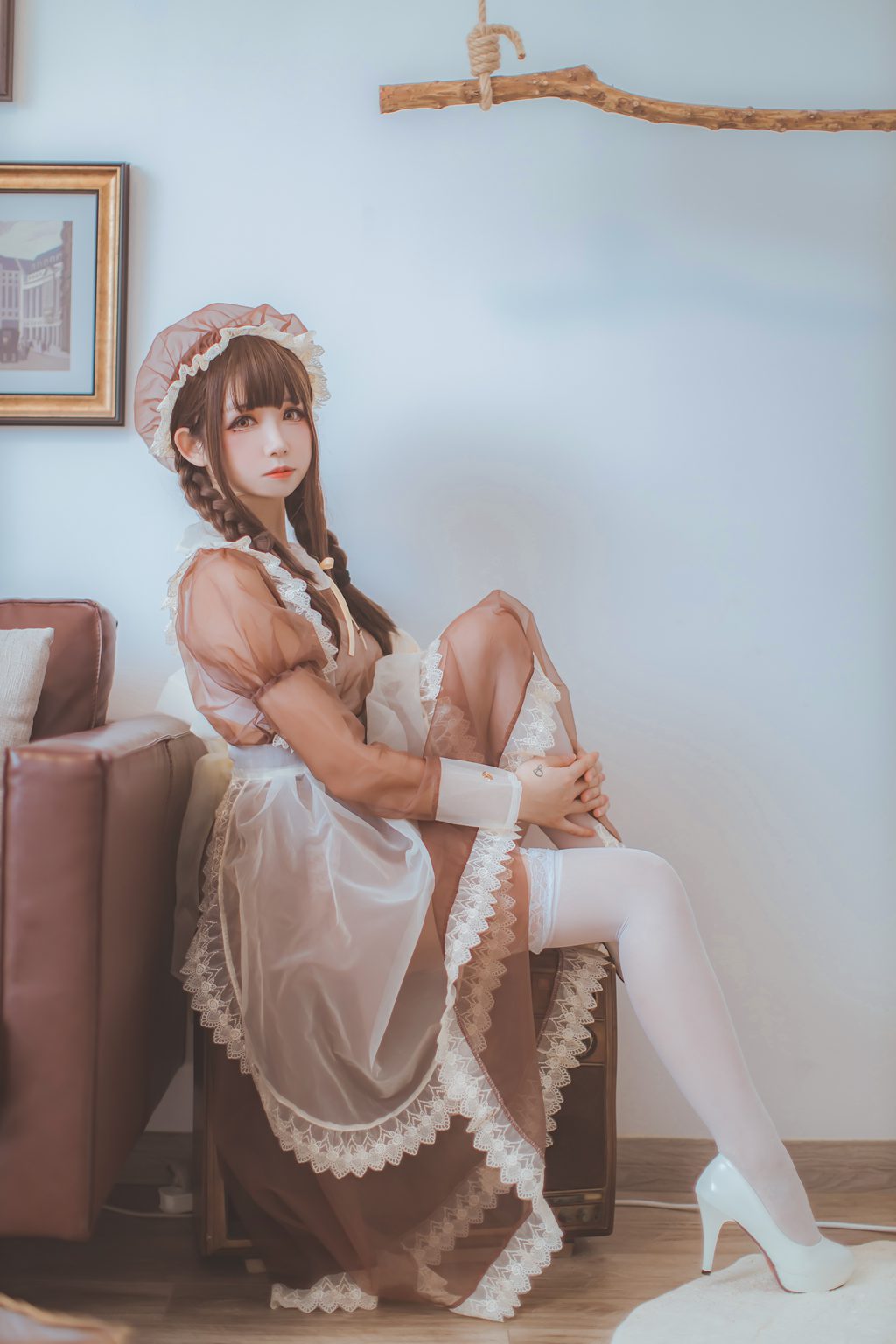 动漫博主@Coser衣衣 透明女仆 [31P-268MB] 网红写真-第2张