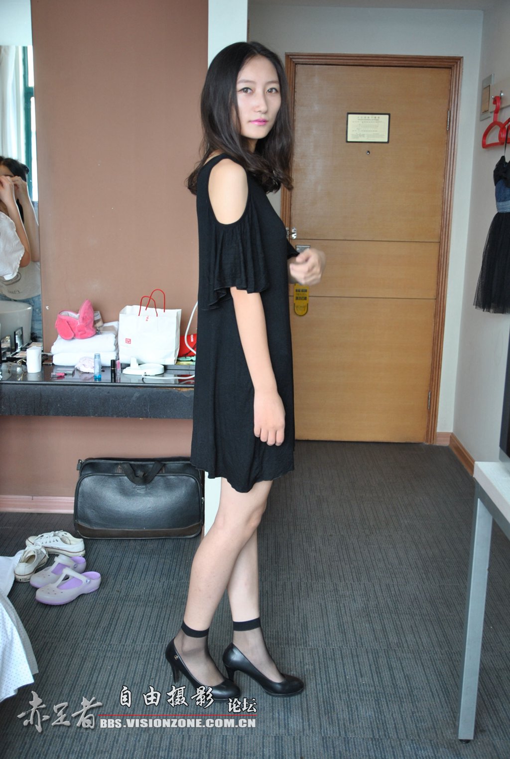 自由摄影 No.487 霞霞时装加经典水晶嘿丝 [29P/20MB] 其它写真-第1张