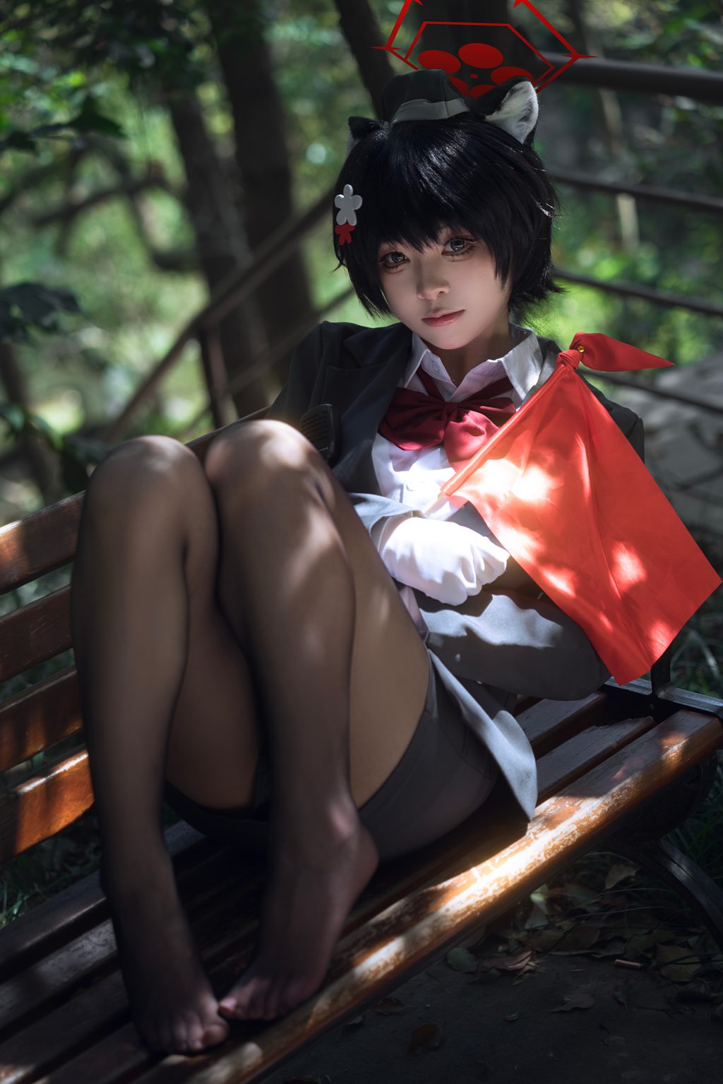 网紅Coser@矢量鱼 –椿导游 [32P-210MB] 网红写真-第1张