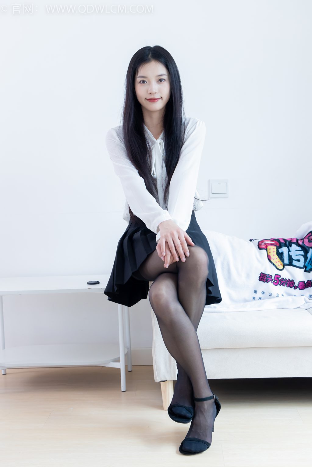 勿恋传媒 NO.2349 茯苓-夏夜星光 [175P/1V/4.39G] 其它写真-第2张