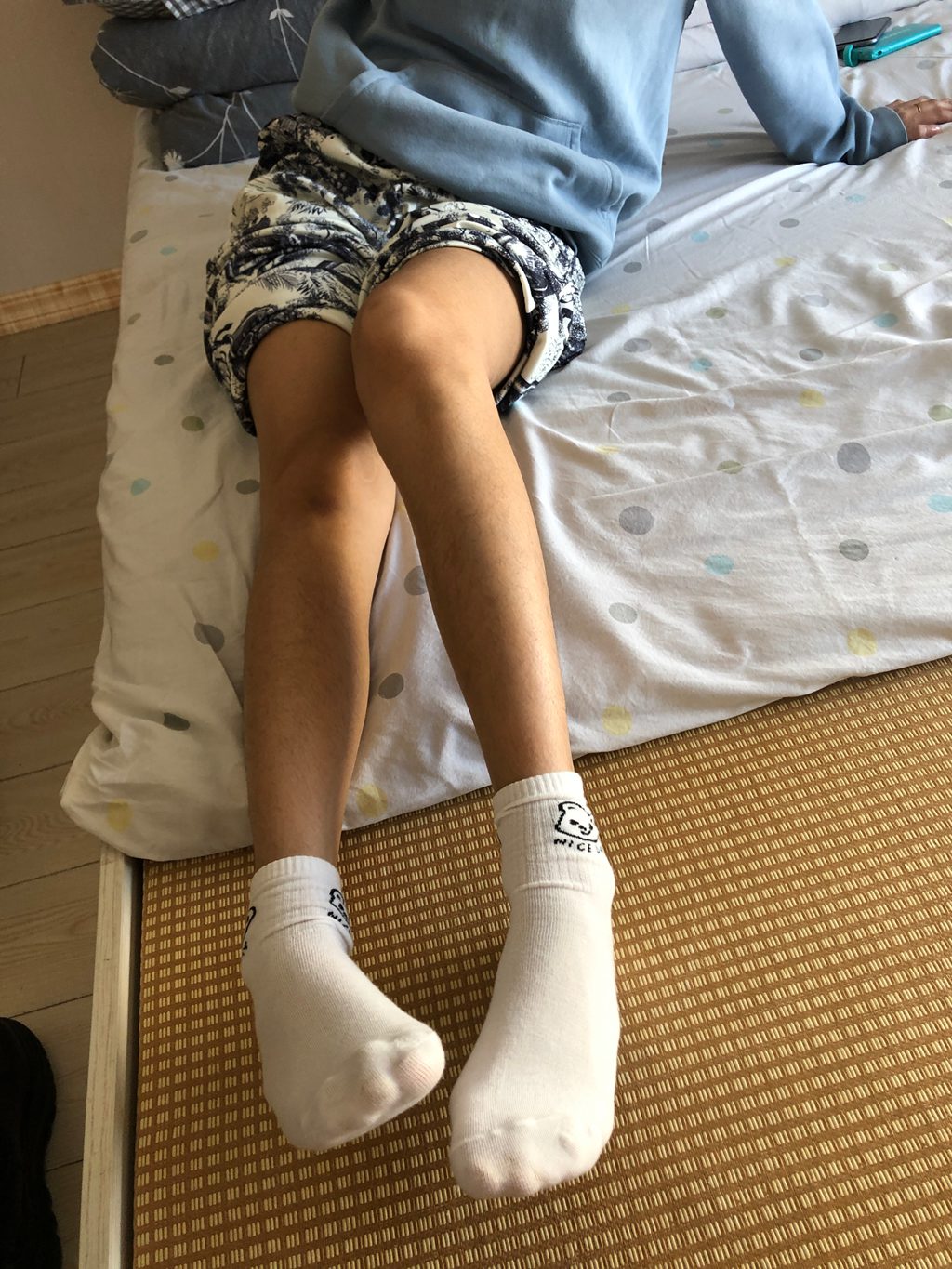 本足摄影-056期 约来体育学院小姐姐品尝40码美足[73P/1V/530MB] 年费专享-第4张