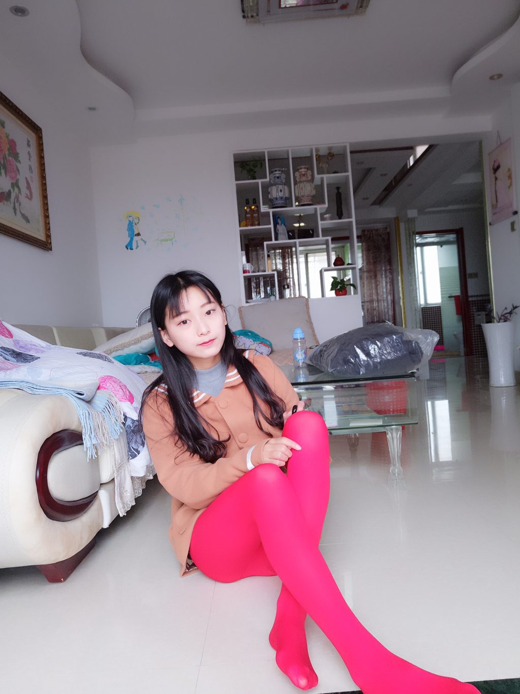 微博人气Coser@蓓蓓-居家厚红丝连裤袜[49P-72M] 网红写真-第4张