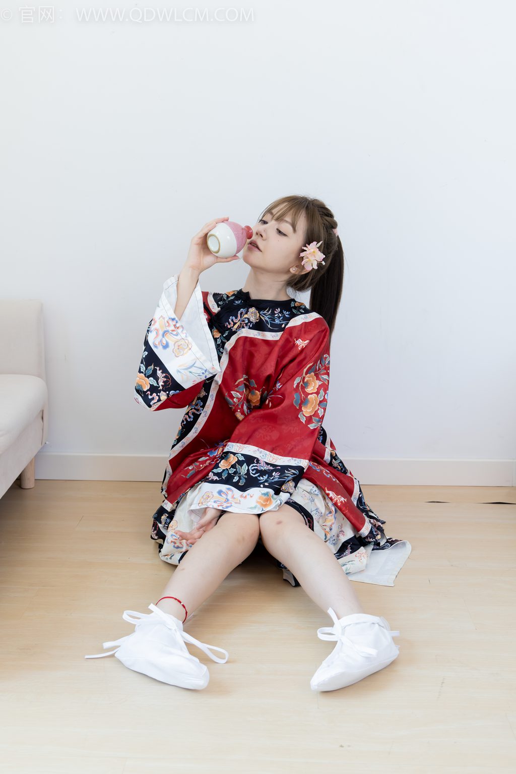 勿恋传媒 NO.2429 小曦-往日如烟 [197P/1V/3.84G] 其它写真-第4张