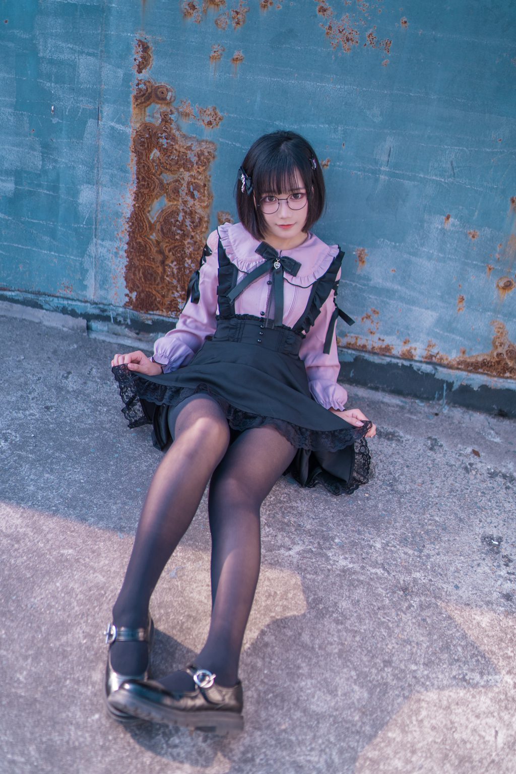 网红Coser@lunananya 黑丝地雷妹 [26P-282MB] 网红写真-第3张