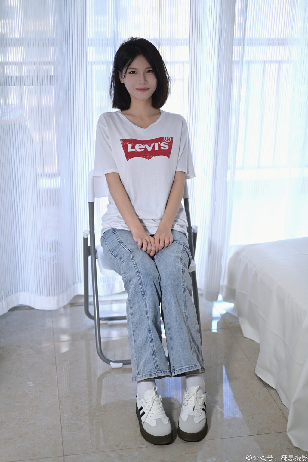 凝思摄影 NO.035期：小睿（T恤、短白袜、平底鞋） [146P/1V/5.49G] 凝思摄影-第3张