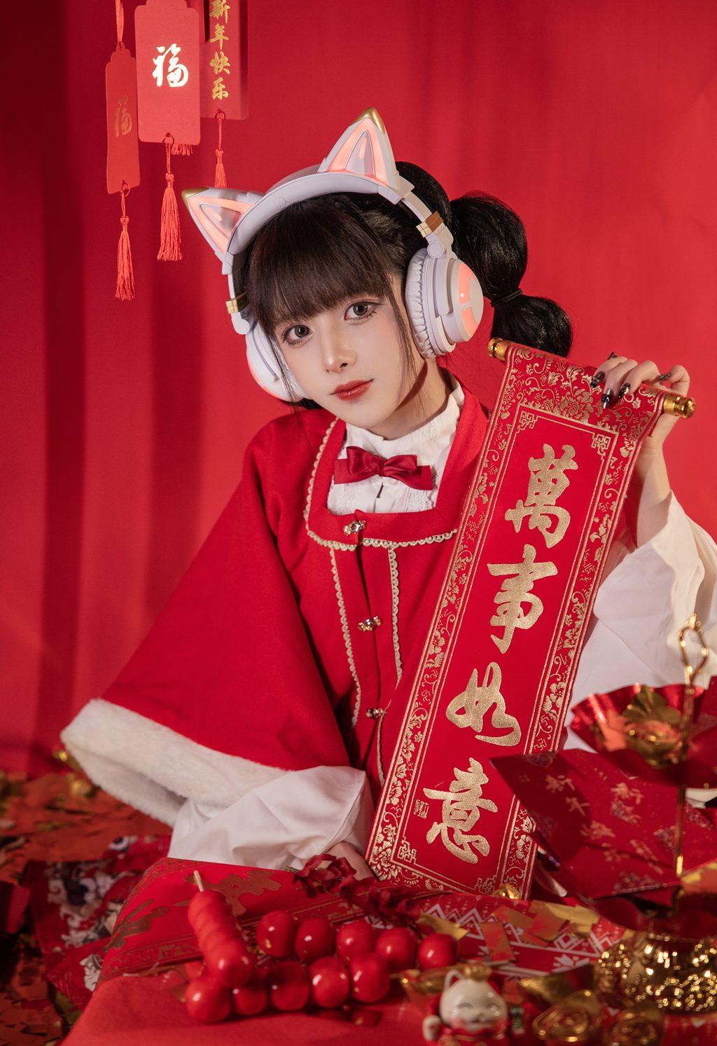 动漫Coser@腥味猫罐 新年快乐[12P-109.7M] 网红写真-第2张