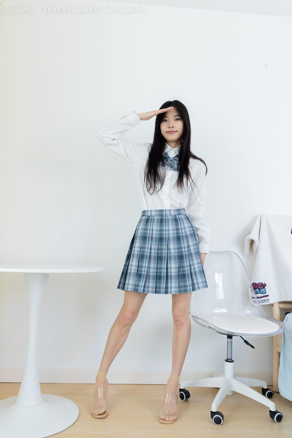 勿恋传媒 NO.2415 茯苓-流光溢彩 [165P/1V/5.64G] 其它写真-第2张