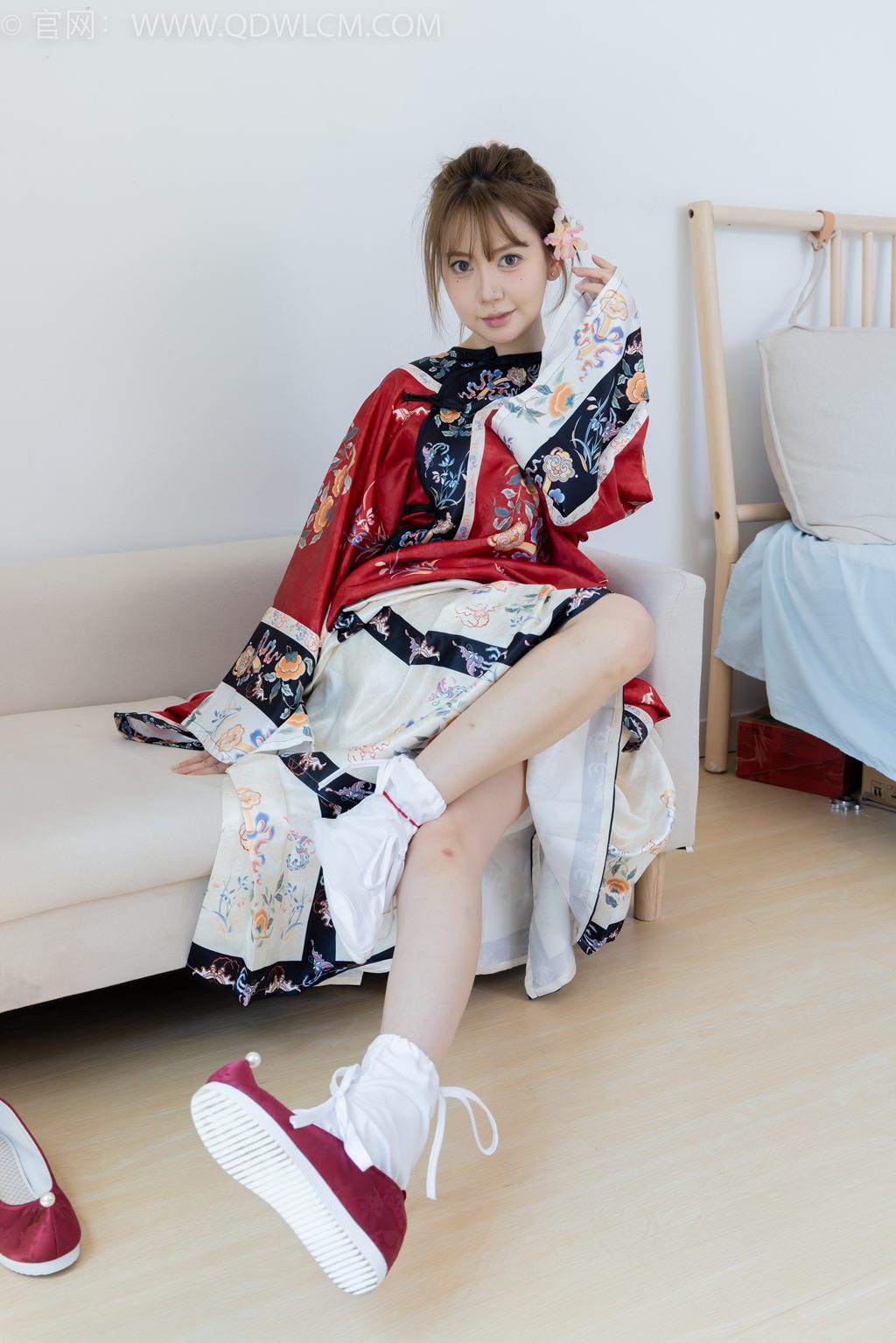 勿恋传媒 NO.2429 小曦-往日如烟 [197P/1V/3.84G] 其它写真-第2张