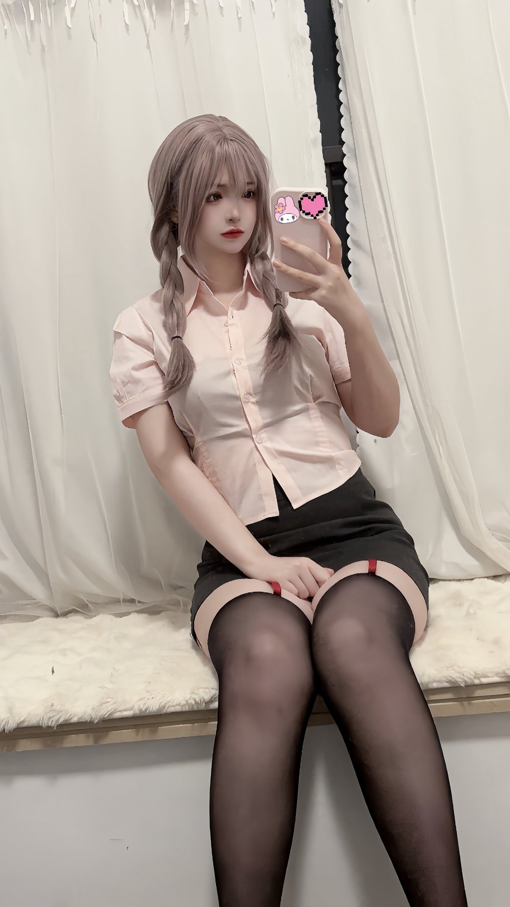 网紅Coser@疯猫ss 紫色麻花辫 [15P/22MB] 网红写真-第1张