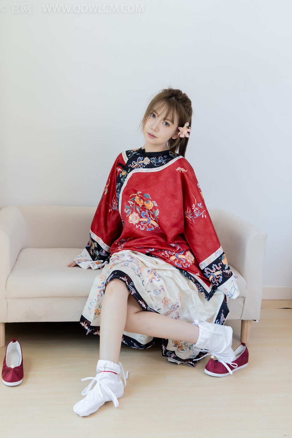 勿恋传媒 NO.2429 小曦-往日如烟 [197P/1V/3.84G] 其它写真-第1张