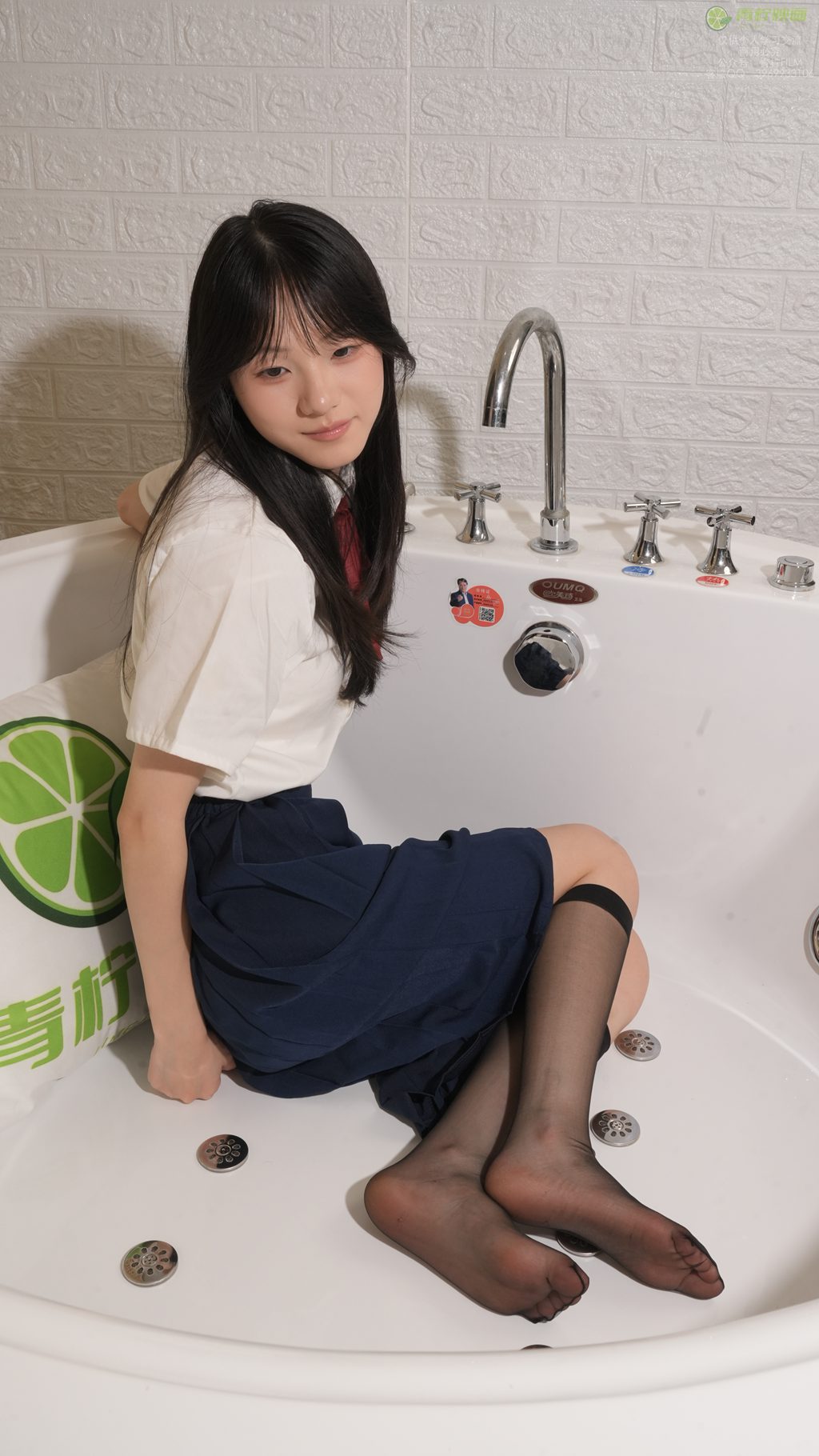 [青柠映画] NO.037 阿慌 去si皮脚板锉素材（全套版）[142P/2V/8.25G] 年费专享-第1张