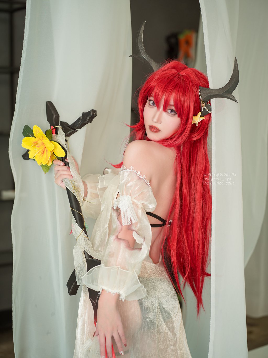 动漫博主@切切celia 明日方舟 史尔特尔泳装[27P-136M] 网红写真-第1张