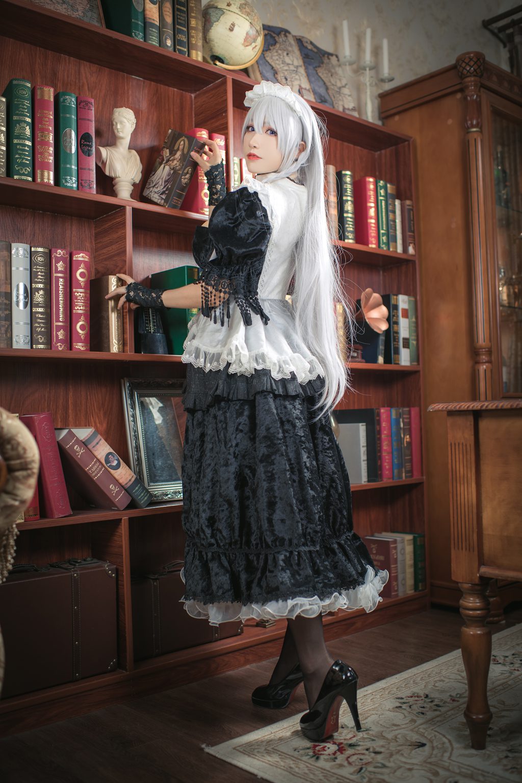 动漫博主@Coser衣衣  赫敏 [30P10V-189MB] 网红写真-第1张