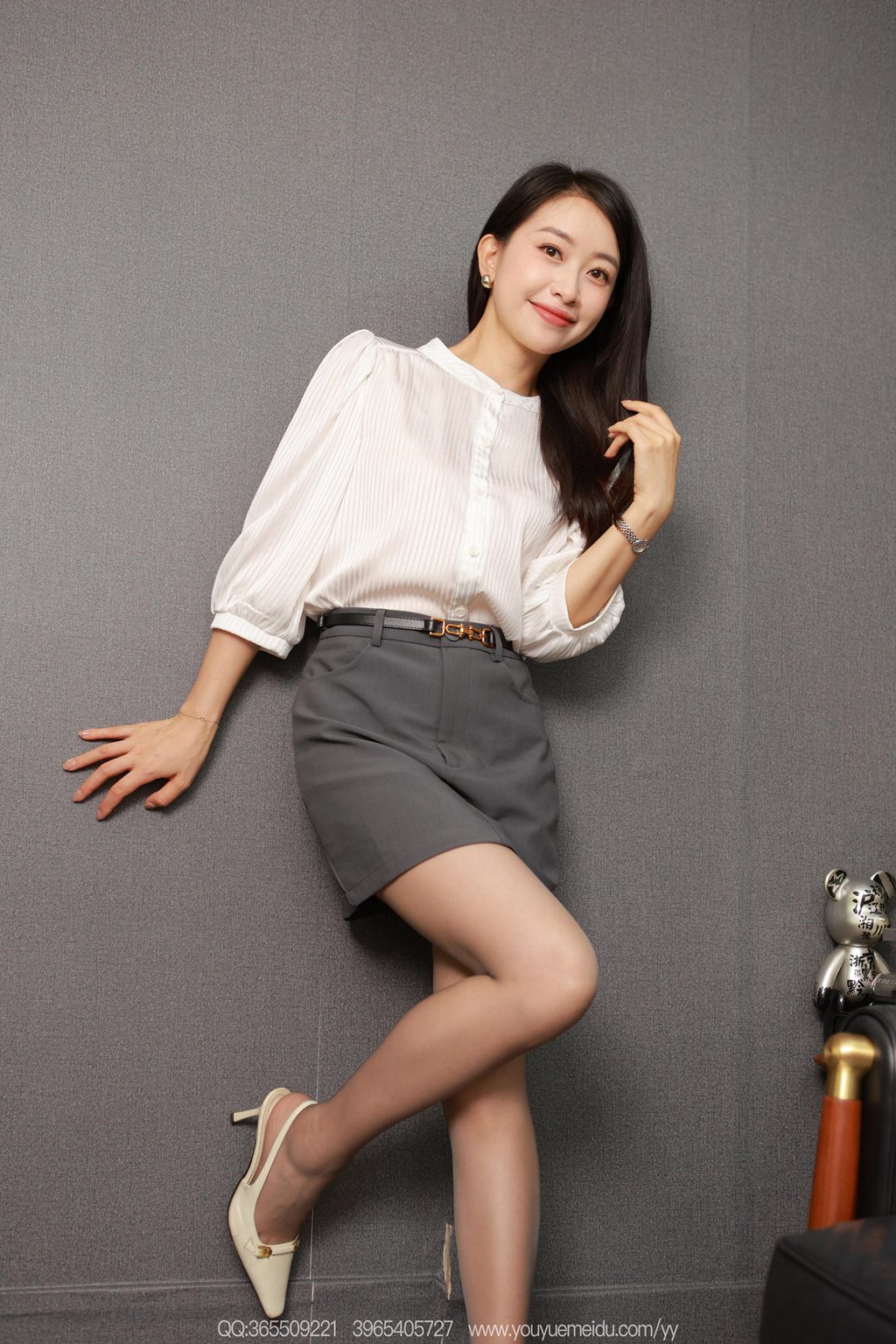 [IESS异思趣向] 2025.08.14 丝享家 2131 小婕《灰丝地带（下）》[118P/148MB] IESS异思趣向-第2张