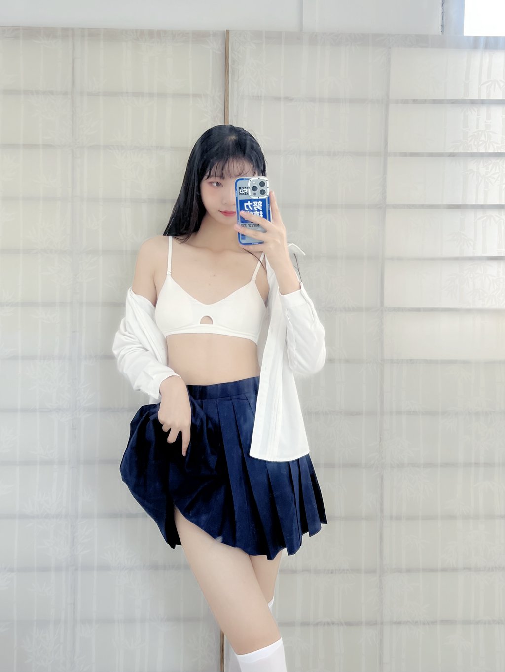 网紅Coser@西呱呀呀呀 –新年祝福福利自拍[42P-172M] 网红写真-第4张