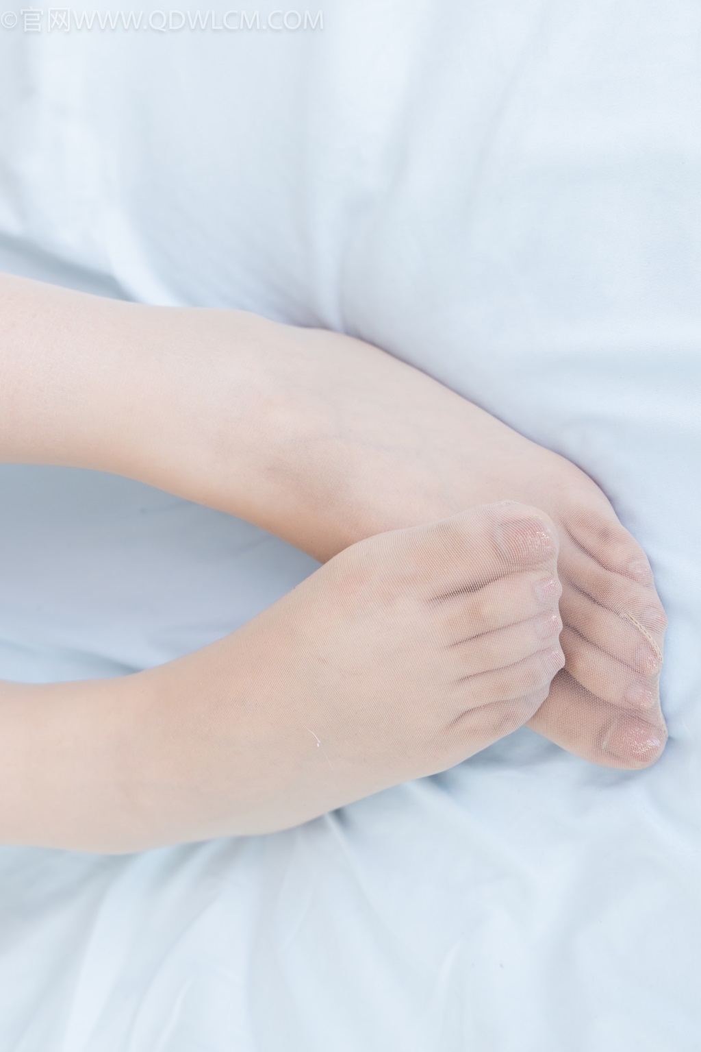 勿恋传媒 NO.2484 芋头-晚风吟唱 [151P/1V/6.47G] 其它写真-第4张