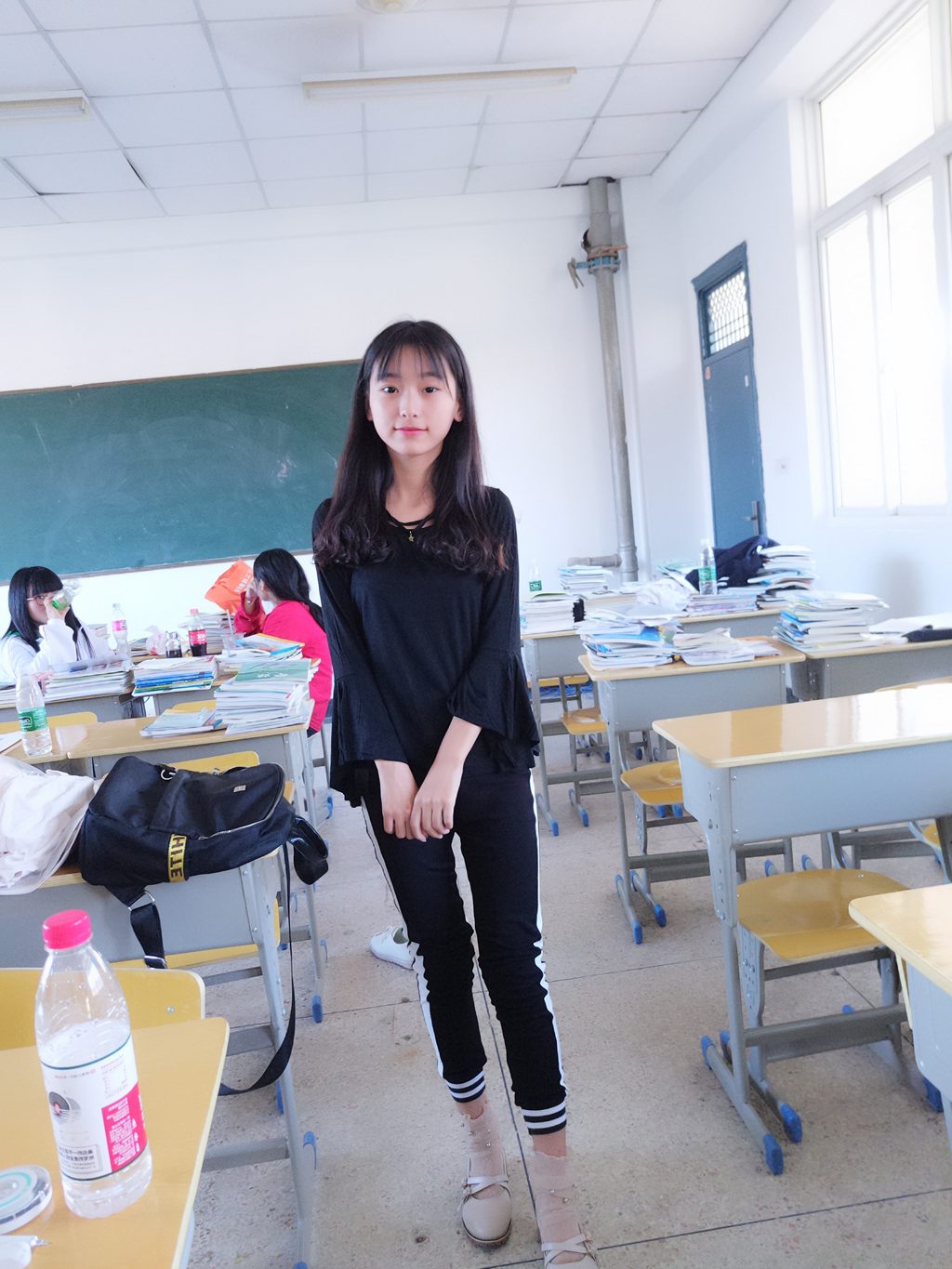 微博人气Coser@蓓蓓-校园短丝秀[49P-83M] 网红写真-第4张