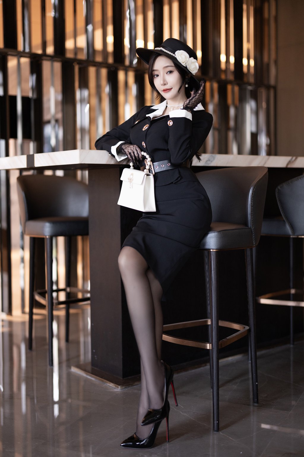 秀人模特@王馨瑶Yanni –黑色西装复古[91P/610MB] 年费专享-第4张