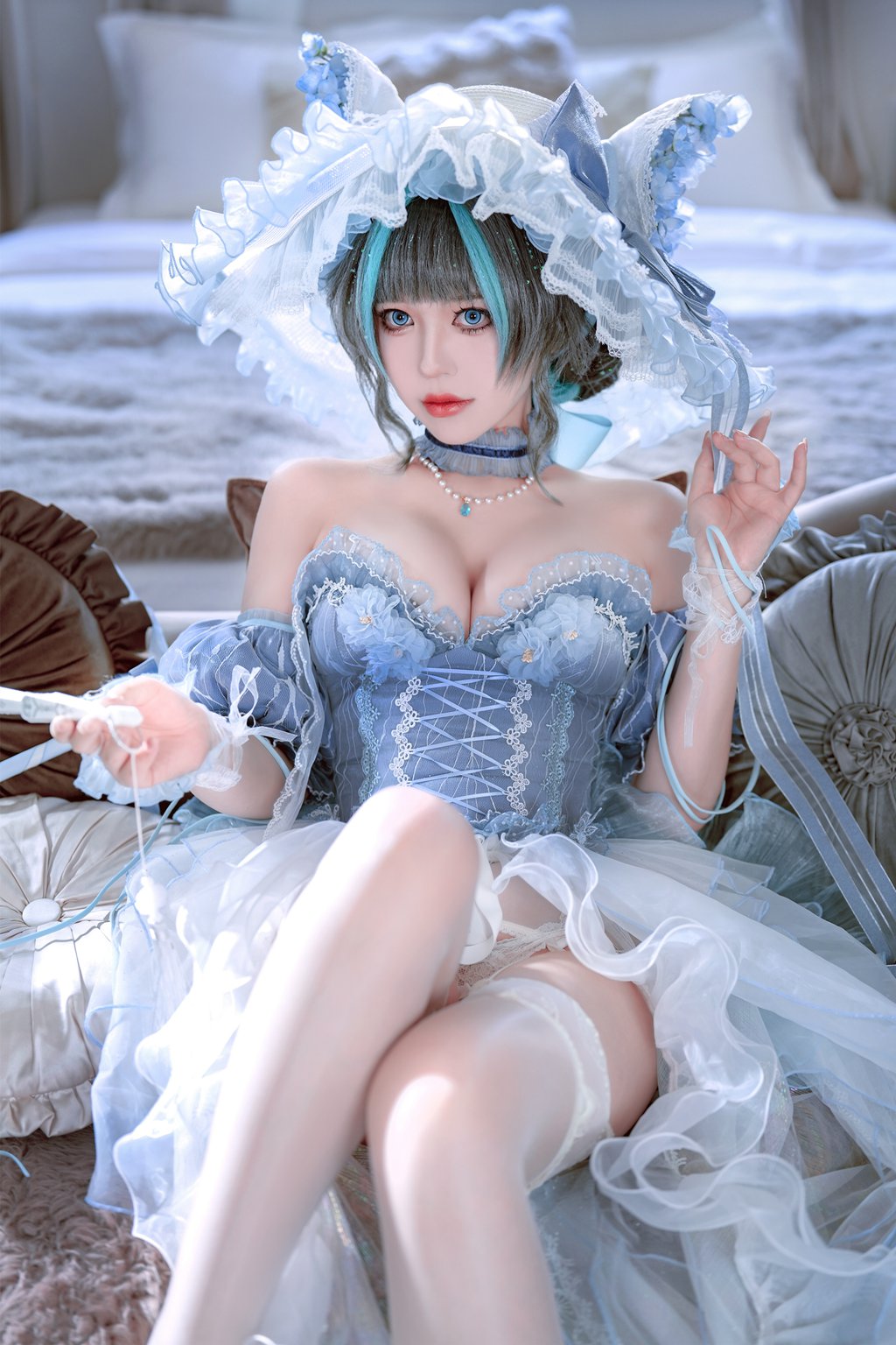 人气动漫Coser@半半子 ェシャー廃稿礼装 [66P9V-688MB] 网红写真-第4张