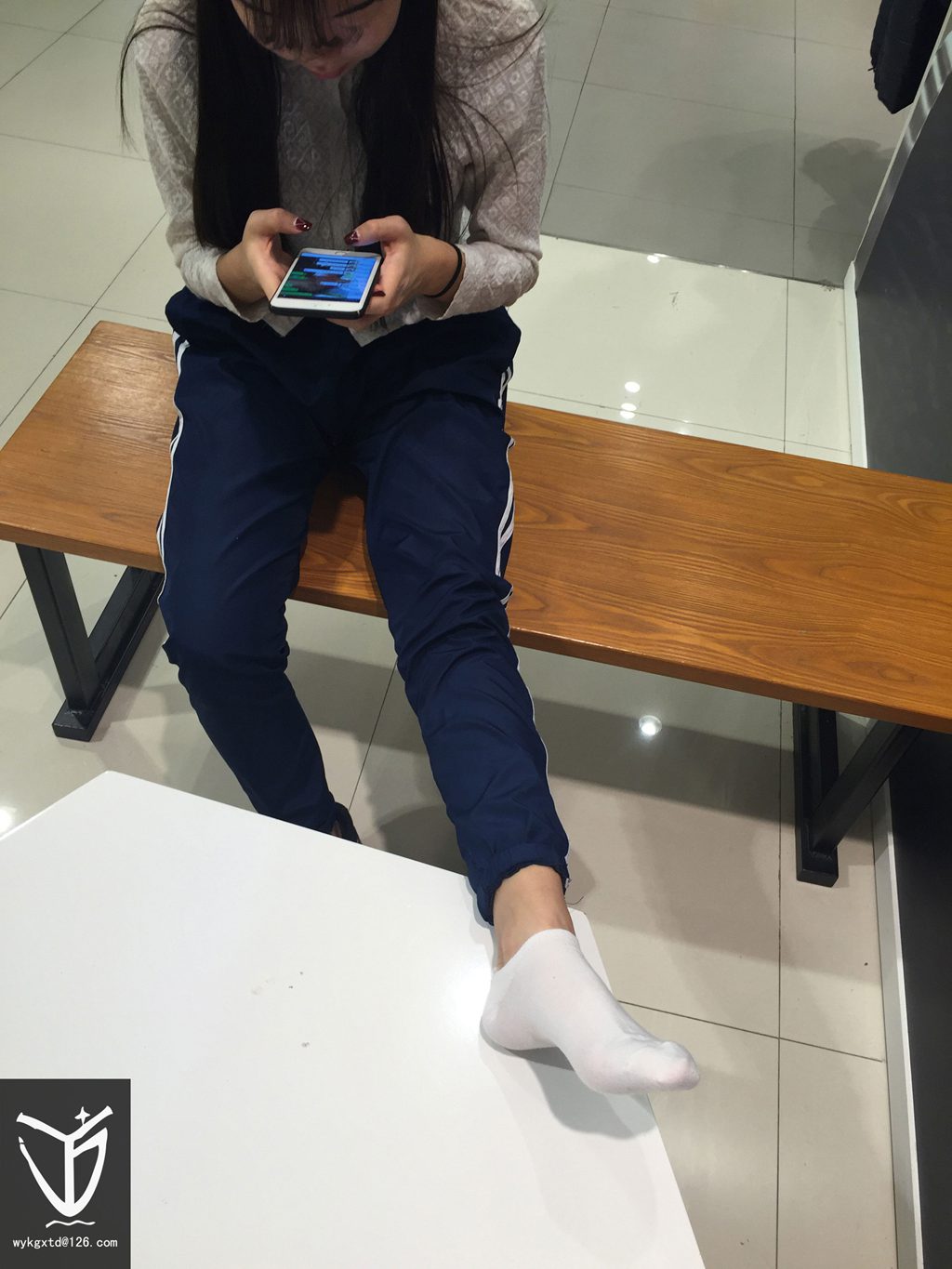 YJ街拍 NO.001 蓝运动裤黑匡威鞋短袜[26P/26MB] YJ-第4张