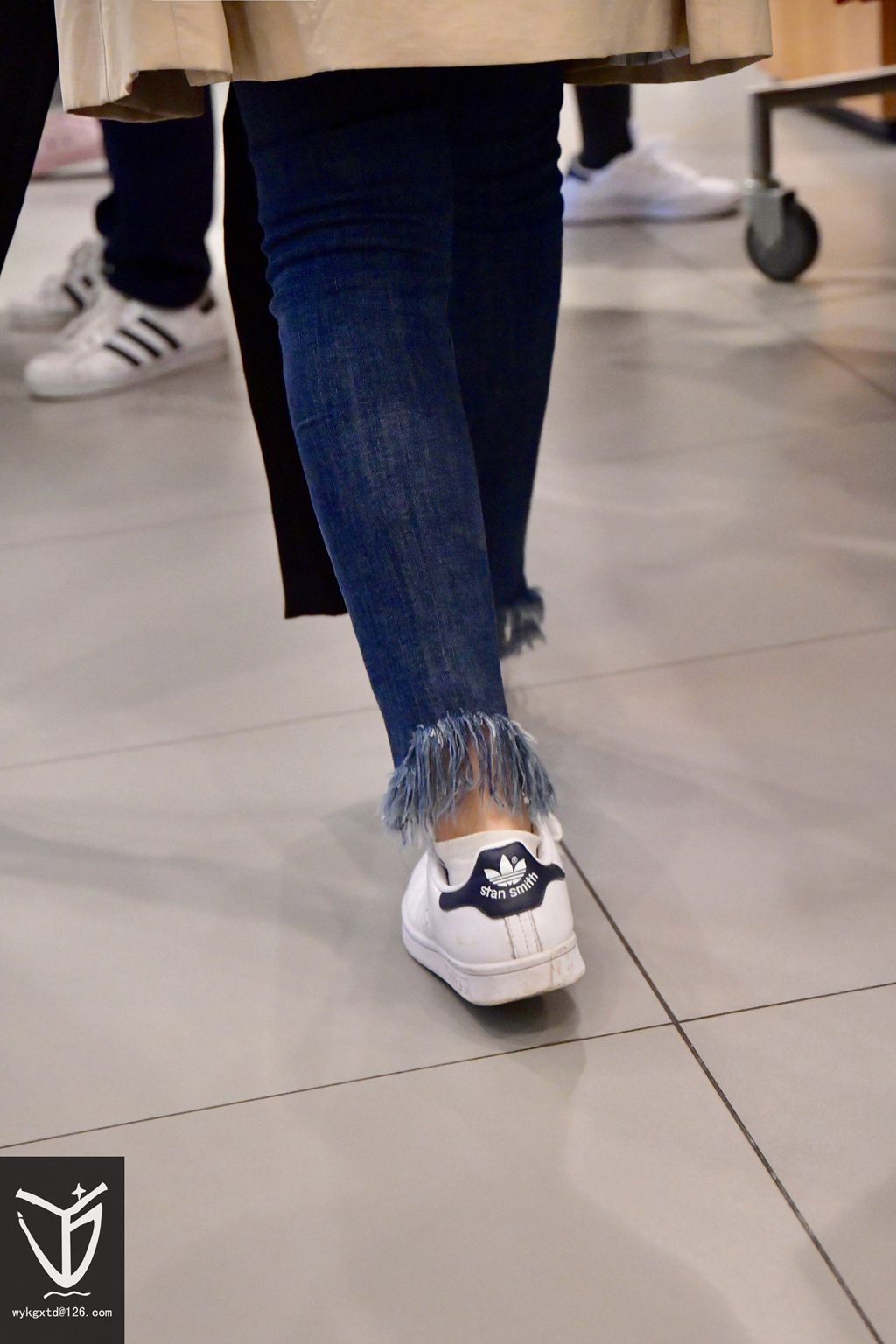 YJ街拍 NO.008 优O库试衣间潜入！！[59P/1V/159MB] YJ-第3张