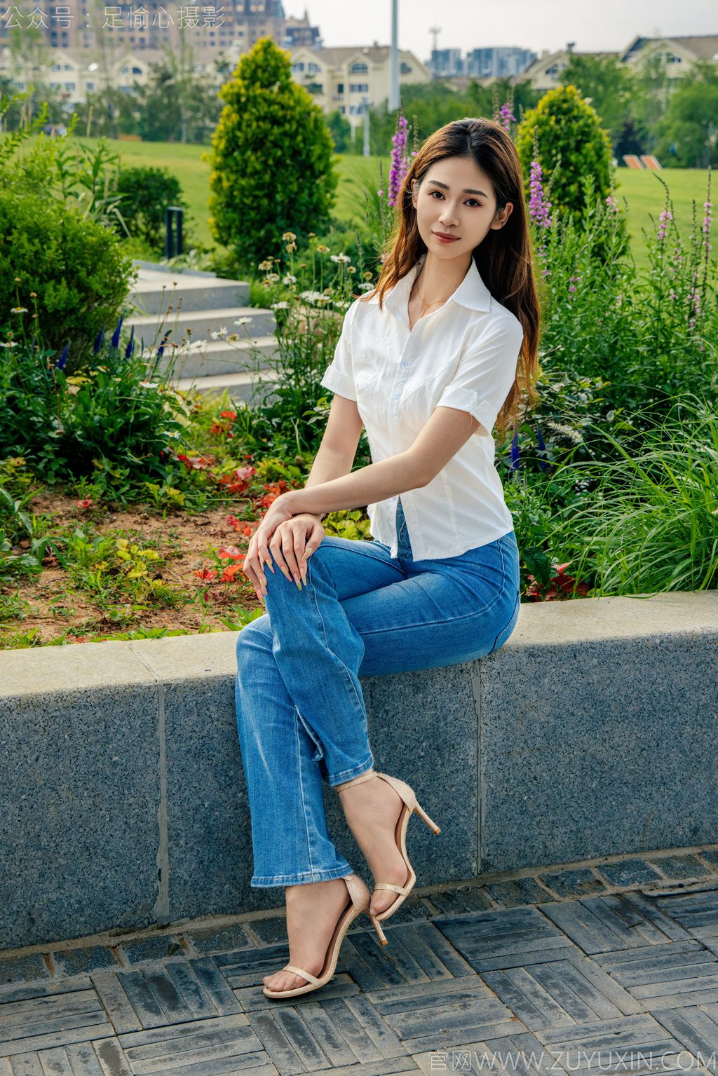 [足愉心摄影] NO.048 模特沐晴（搭配：白衬衣、牛仔长裤、肉色丝袜、浅色高跟鞋（完整版）[105P/2V/14.4G] 年费专享-第3张