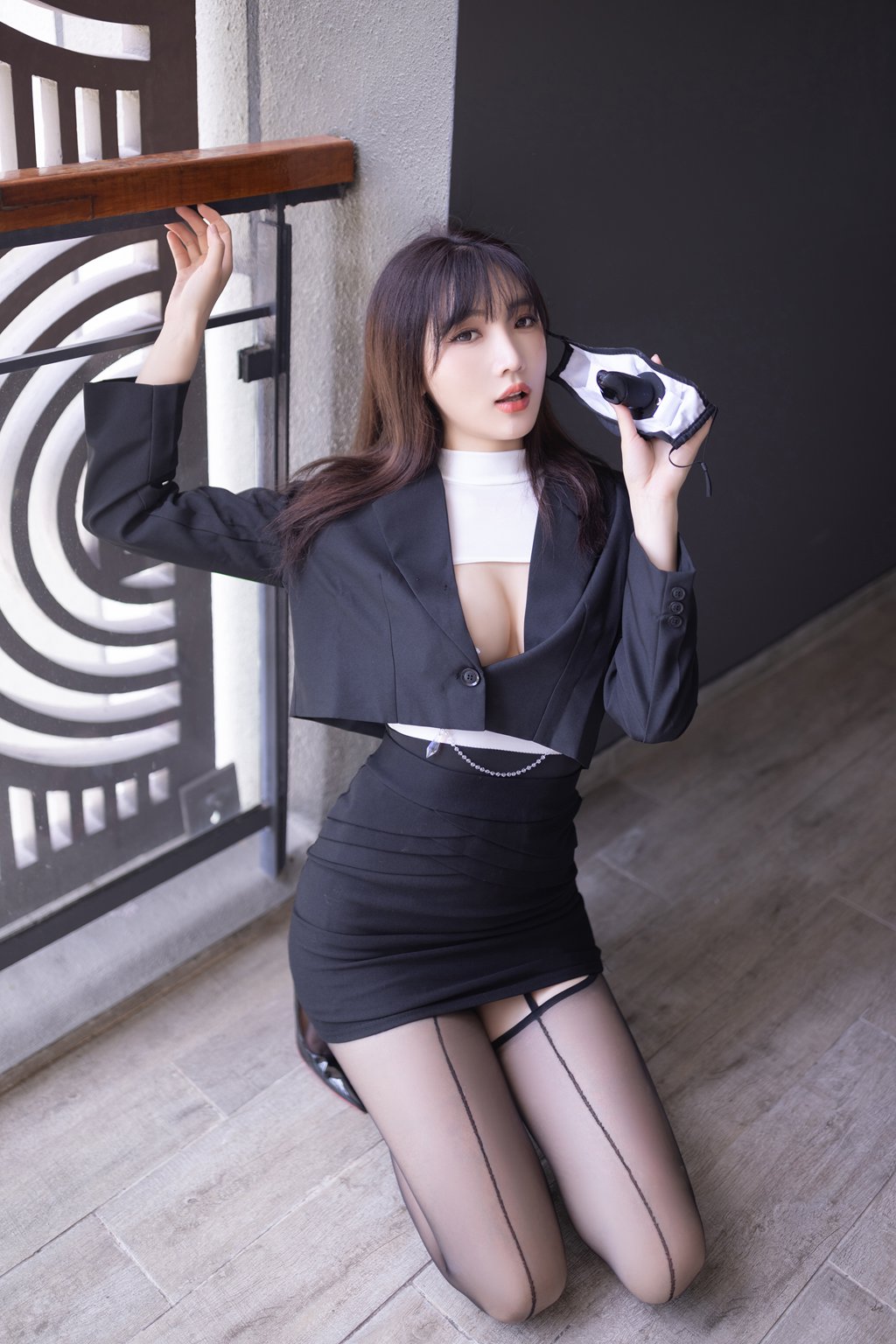 秀人模特@陆萱萱 口罩主题 [90P/1.09GB] 年费专享-第3张