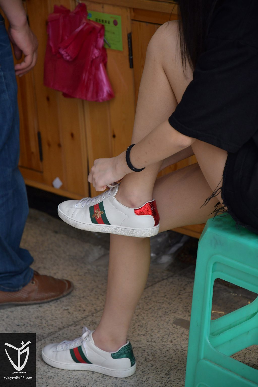 YJ街拍 NO.013 小姐姐商场试袜被Tou拍（超短船袜）[101P/84MB] YJ-第3张