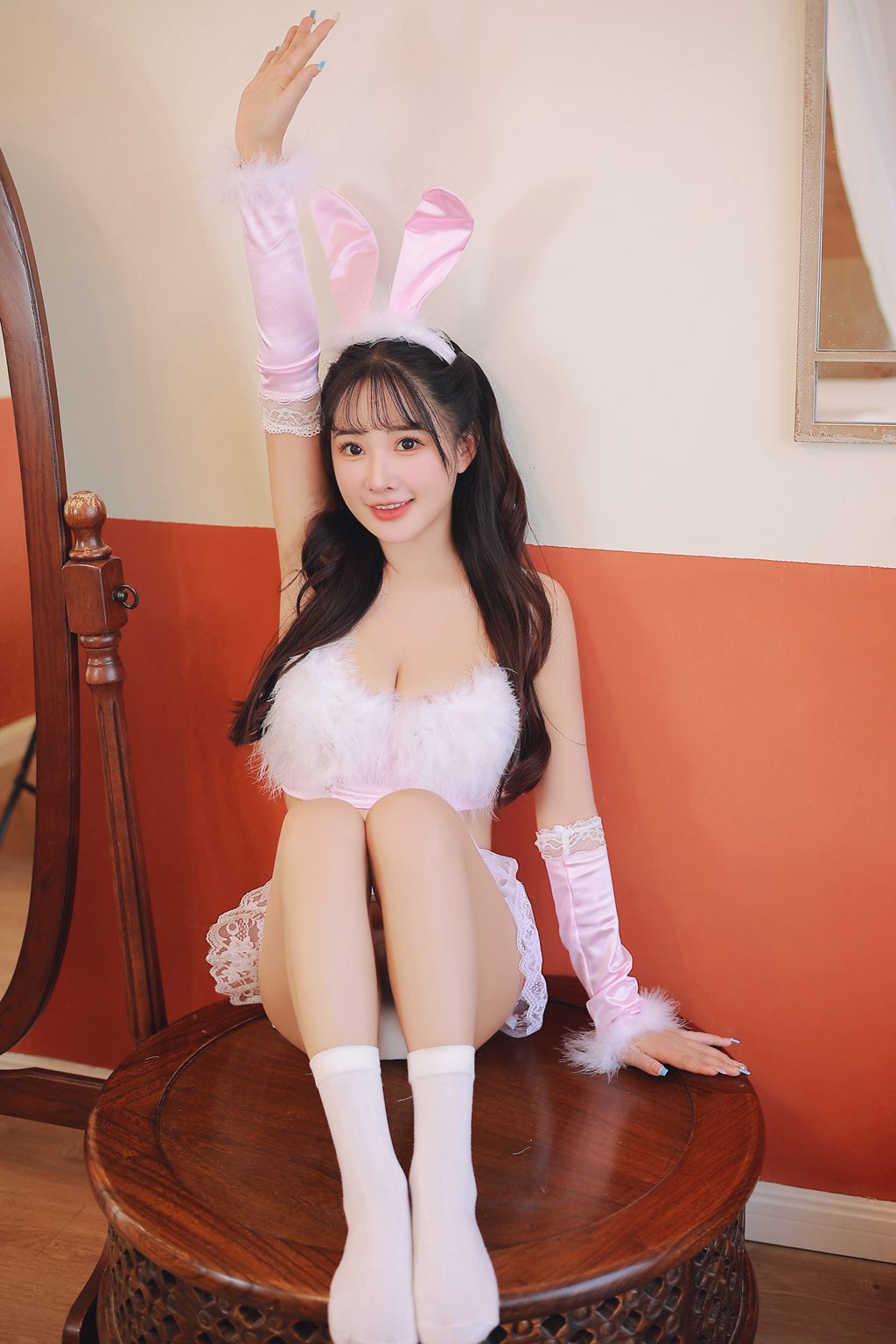 人气Coser@遇见初夏 日常养眼视图[42P-91MB] 网红写真-第3张