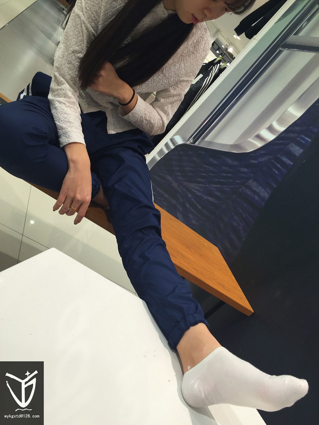 YJ街拍 NO.001 蓝运动裤黑匡威鞋短袜[26P/26MB] YJ-第3张