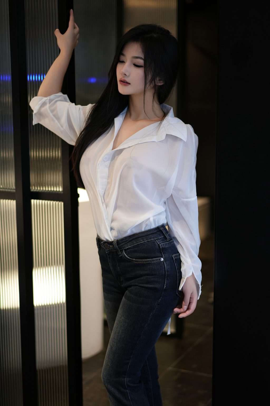 秀人模特@谭小灵-内购无水印-牛仔裤[117P／831MB] 年费专享-第2张