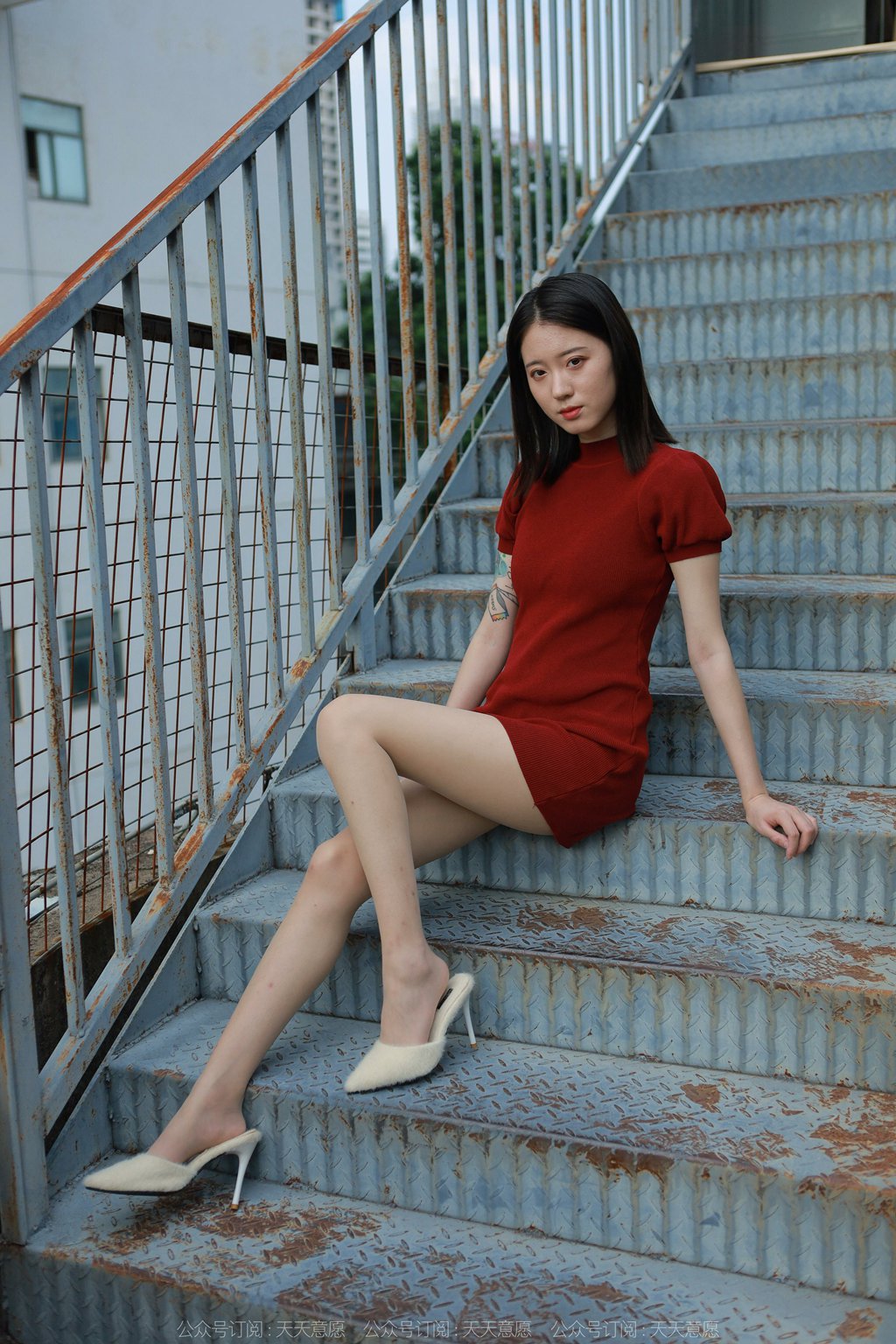 [IESS异思趣向] 耽丝 220915 新人红龙 [76P/86MB] IESS异思趣向-第2张