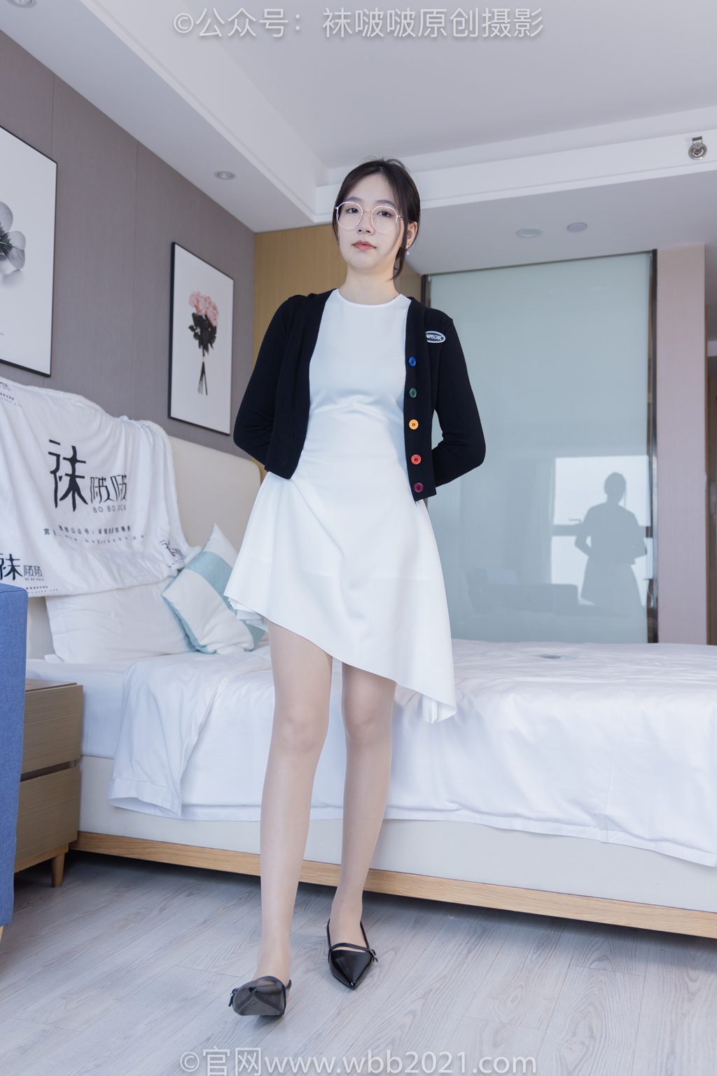 [BoBoSocks袜啵啵] NO.588 小甜豆-两双平底鞋、薄肉丝（脚尖加固款）厚白丝、裸足 [151P/1V/7.04G] 年费专享-第2张