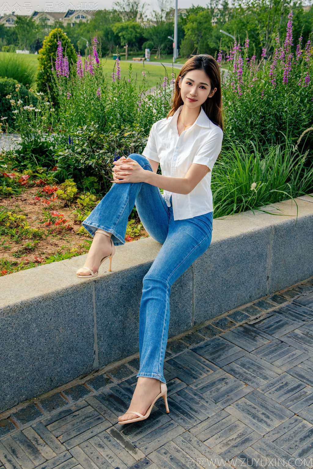 [足愉心摄影] NO.048 模特沐晴（搭配：白衬衣、牛仔长裤、肉色丝袜、浅色高跟鞋（完整版）[105P/2V/14.4G] 年费专享-第2张