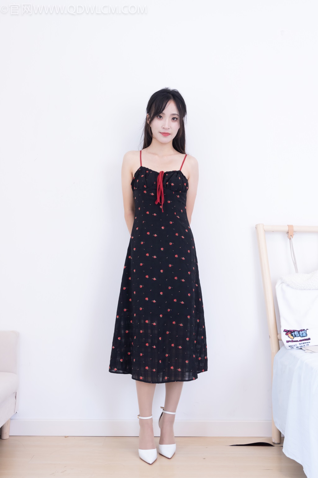 勿恋传媒 NO.2481 辣辣-失去你那一天 [150P/1V/3.72G] 其它写真-第2张