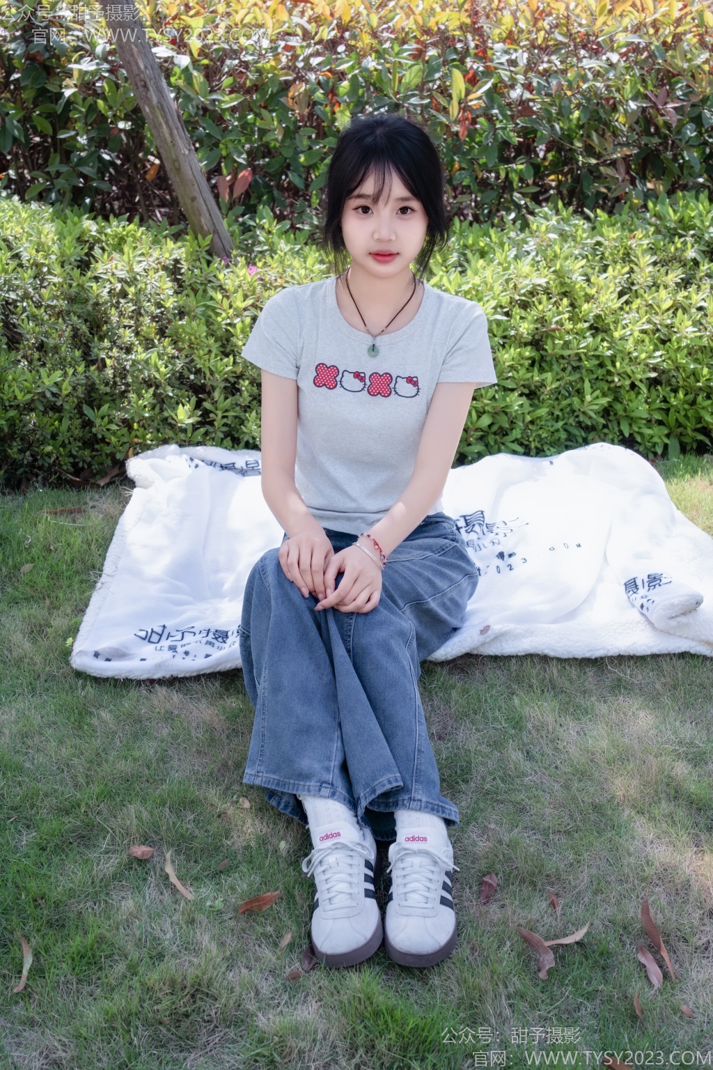 [甜予摄影] NO.194 小橙子-板鞋、白棉袜、裸足（完整版）[130P/2V/9.52G] 年费专享-第2张