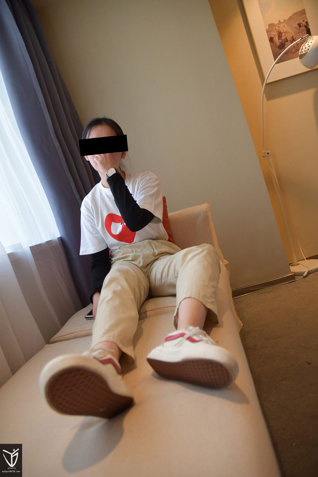 YJ街拍 NO.015 高冷女孩的粉匡（四款鞋 三款袜 女高中生）[151P/101MB] YJ-第2张