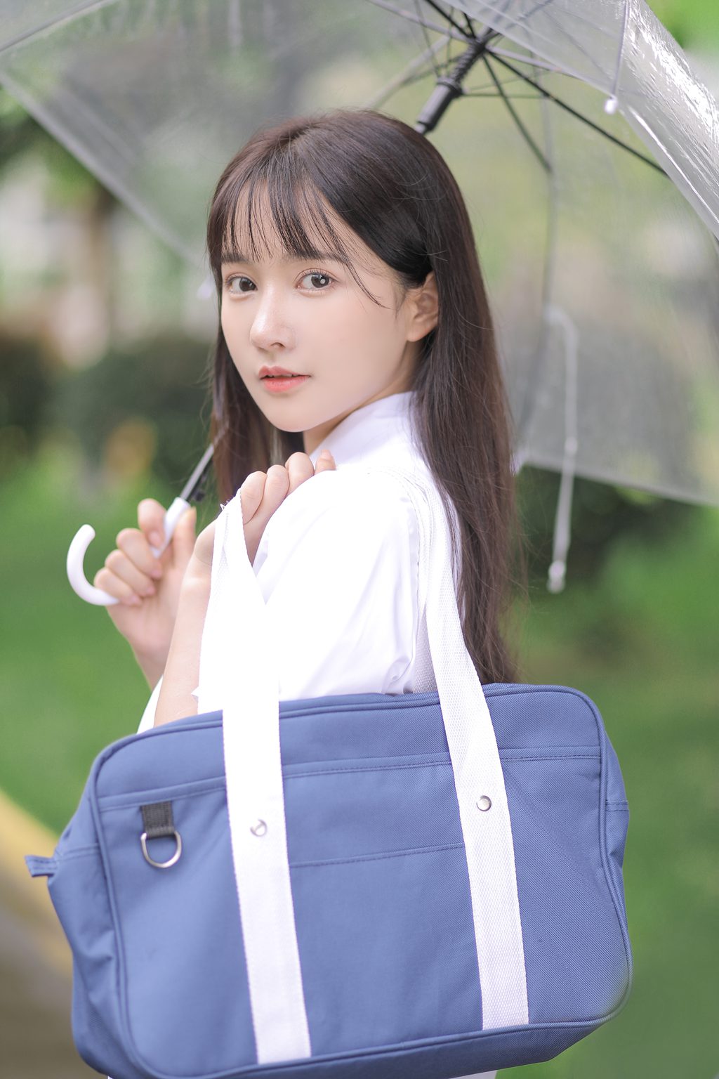 人气Coser@遇见初夏 学姐风[20P-70MB] 网红写真-第3张