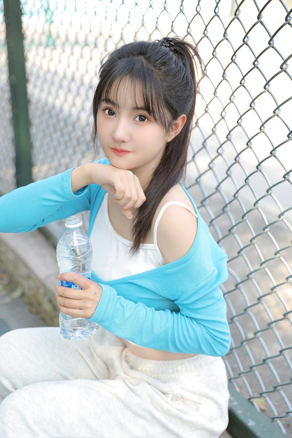 人气Coser@遇见初夏 骑行[13P-126MB] 网红写真-第2张