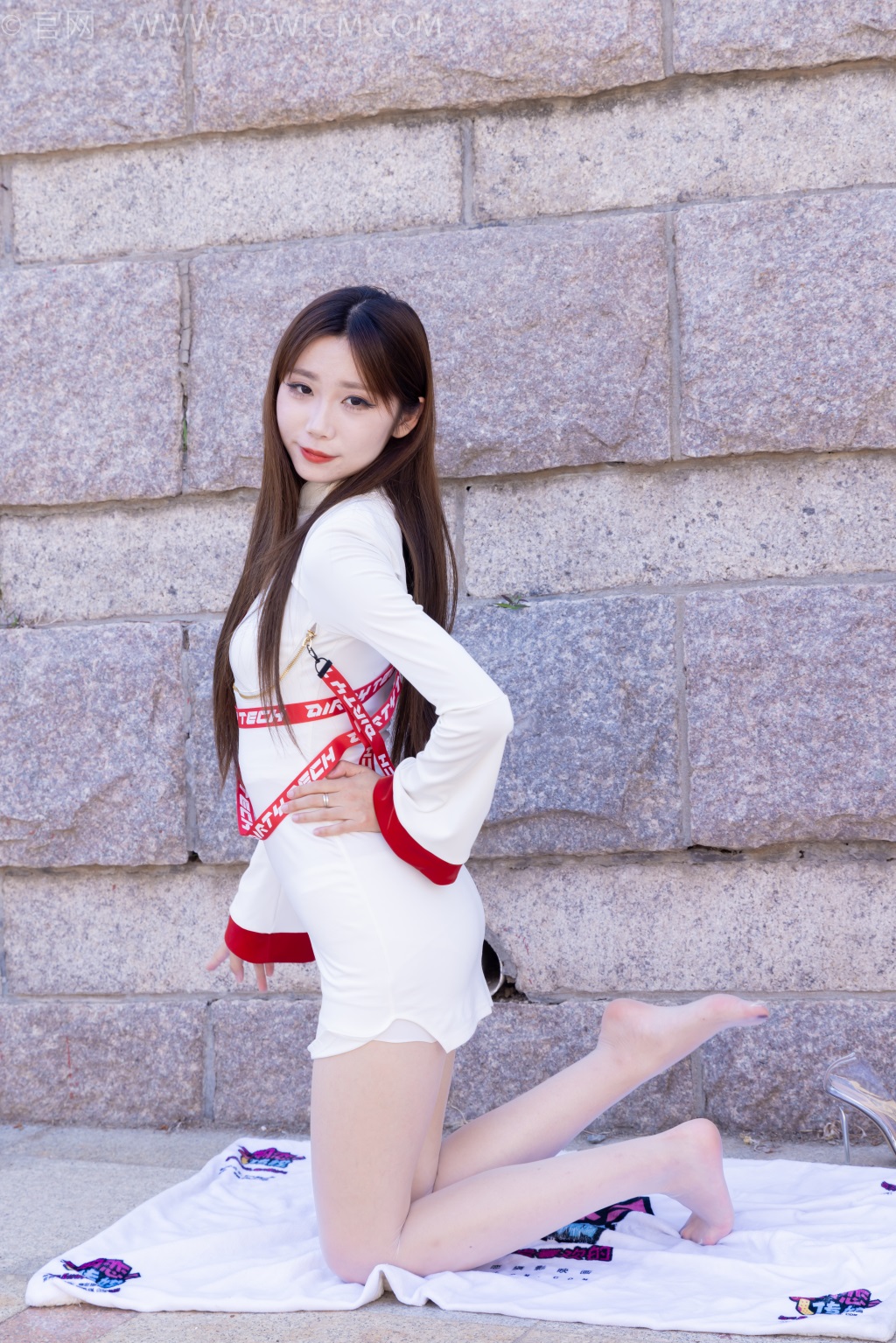 勿恋传媒 NO.2471 泡泡-远方的幻影 [180P/1V/4.72G] 其它写真-第1张