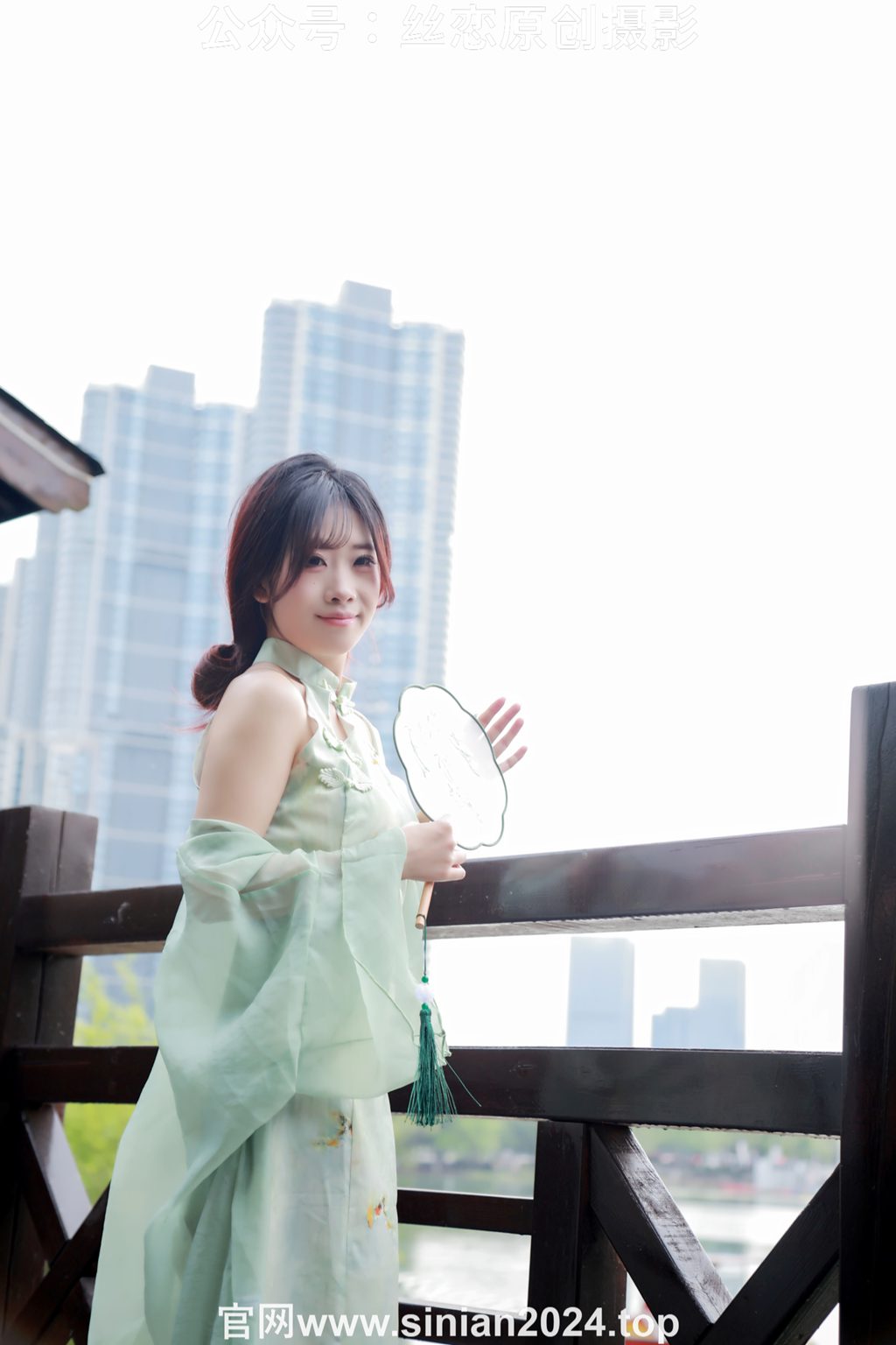 [丝恋摄影] NO.040 小梦-薄肉丝，绣花鞋，绣花旗袍（花絮版）[276P/1V/5.51G] 丝恋摄影-第1张