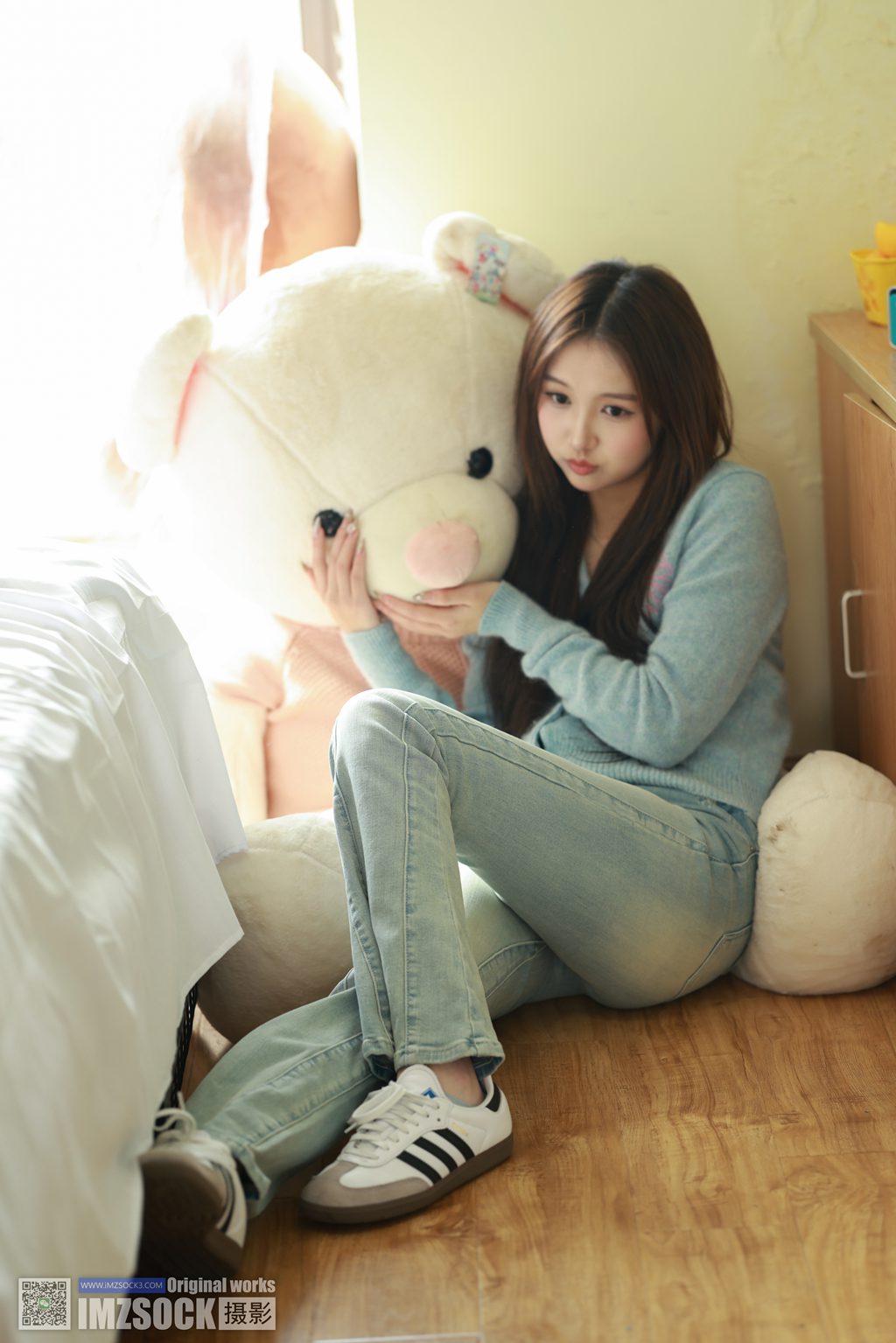 MZSOCK 2025.1.3 01期 图图 [88P/700MB] MZSOCK-第1张